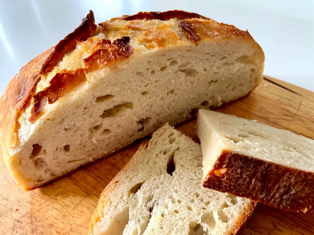 Easy Dutch Oven Bread Sliced