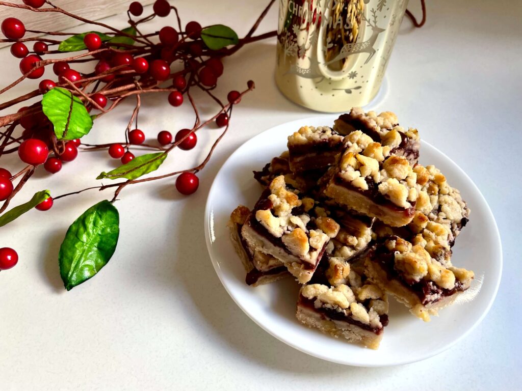 Cherry Crumble Bars